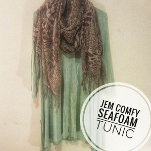 Jem Comfy Seafoam Tunic